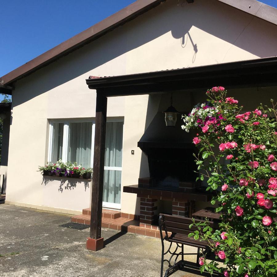 Domek Letni Na Wakacje W Rumi Rumia Exterior foto