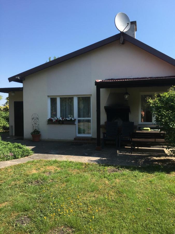 Domek Letni Na Wakacje W Rumi Rumia Exterior foto